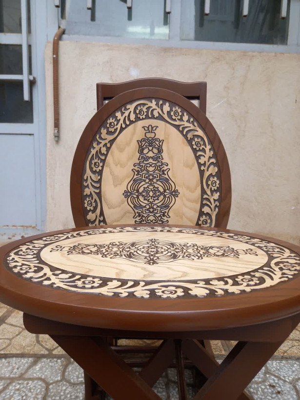 میز عسلی تاشو چمدانی طرح منبت بیضی دورنگ